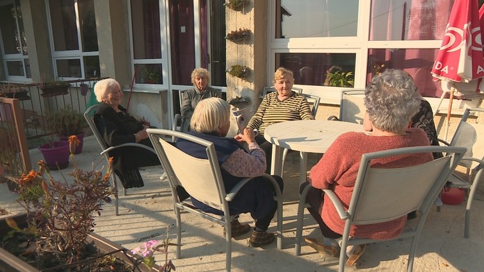 Pravda, 21.11.1989, str. 1..jpg