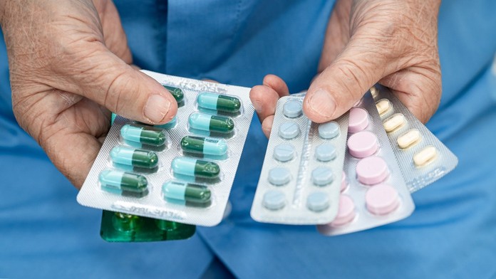 Vedľajšie účinky antibiotík takmer ochromili pacienta (ilustračná snímka)