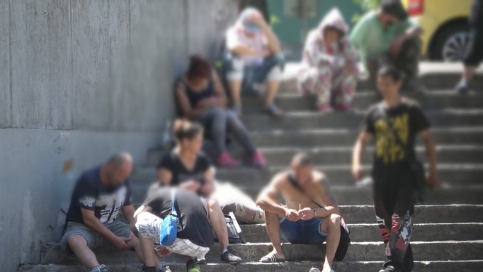 Narkomani pred Pentagonom.