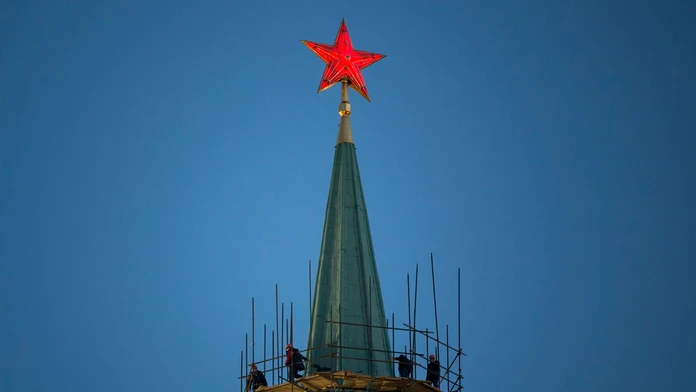 Nikolská veža Kremľa v Moskve.