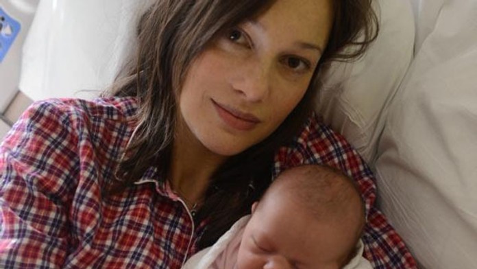 Polly McCourtová porodila krásnu dcérku