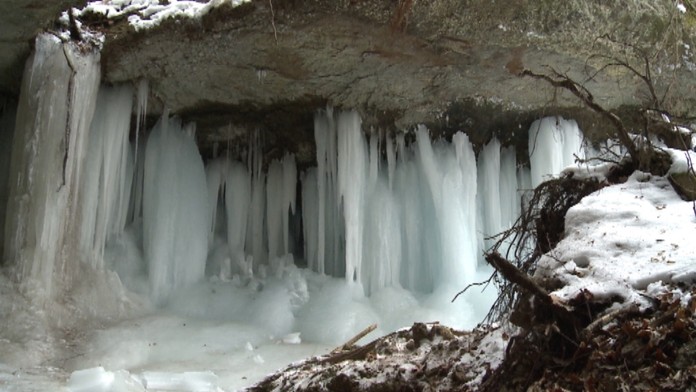 Ľadová jaskyňa za Plášťovcami.