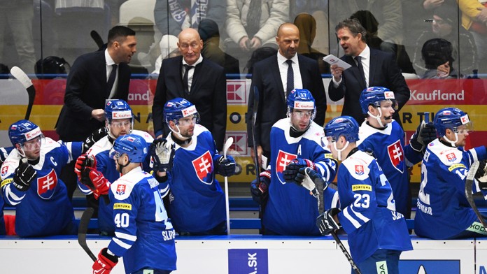 K úspešnému vstupu Slovenska do turnaja prispel premiérovým gólom Gajdoš. Debutanta pochválil tréner