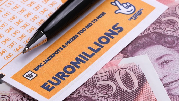 Neuveriteľné šťastie. Manželský pár vyhral 60-miliónový jackpot počas dovolenky na Kanárskych ostrovoch