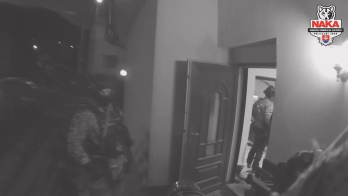 Desiatky ľudí obrali Česko a Slovensko o milióny eur. Polícia rozložila skupinu DPHčkarov