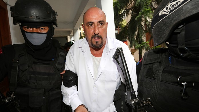 Francúz Serge Atlaoui  počas príchodu na súd