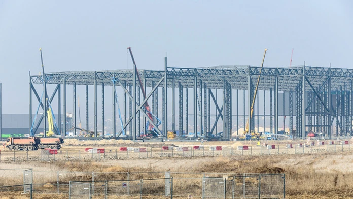 Výstavba závodu Jaguar Land Rover v obci Mlynárce.