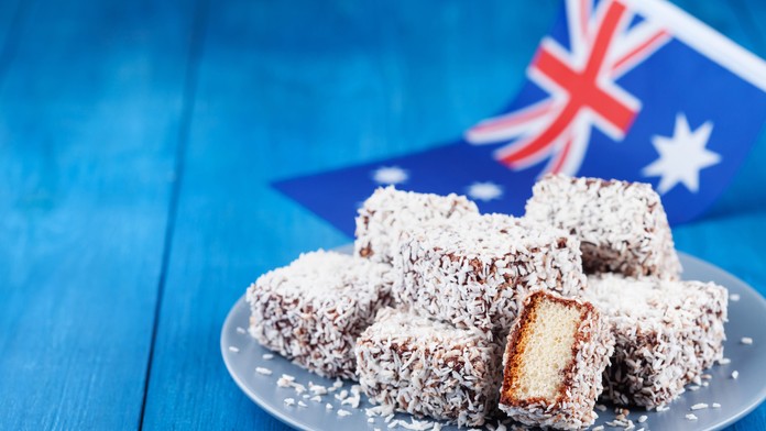 Kelechi Iheanacho z Leicesteru reaguje po dueli proti West Hamu.