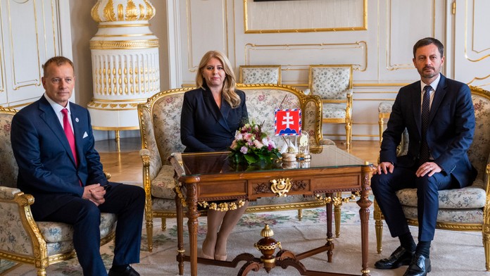 Predseda NR SR Boris Kollár, prezidentka SR Zuzana Čaputová a predseda vlády SR Eduard Heger.