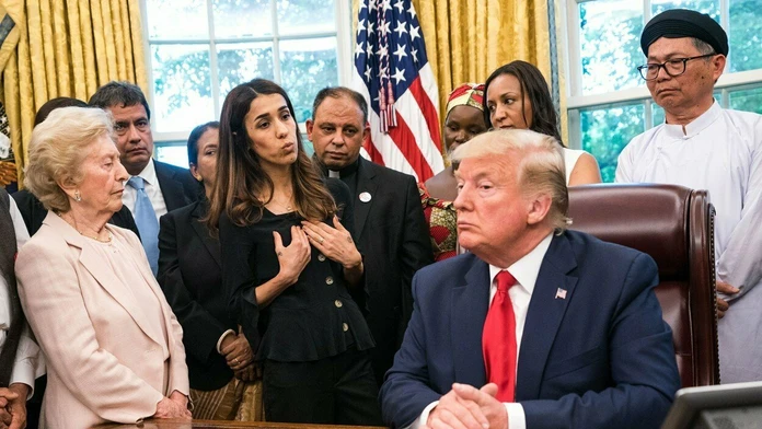Stretnutie ľudí, ktorí zažili perzekúcie z náboženských dôvodov, s Trumpom
