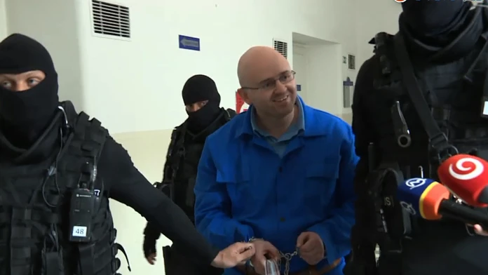 Tvrdil, že nahradí Černáka, dnes opäť robil ramená pred sudcom