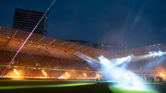 Nový štadión Tehelné pole počas zápasu Slovana s Trnavou.