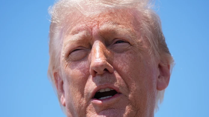 Trump varuje Netanjahua: Bibi, radšej si dávaj pozor alebo budeš čoskoro sám