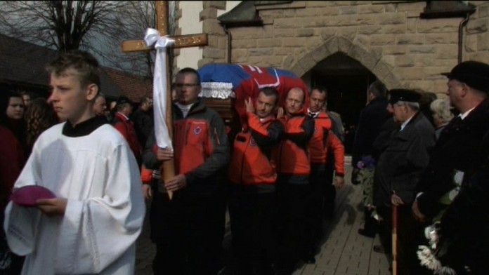 V Zuberci na Orave sa rozlúčili s horolezcom Jánom Matlákom