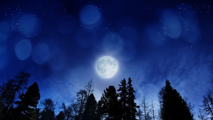 Čaká nás úchvatné nebeské divadlo. Najlepšie ho bude vidno po zotmení