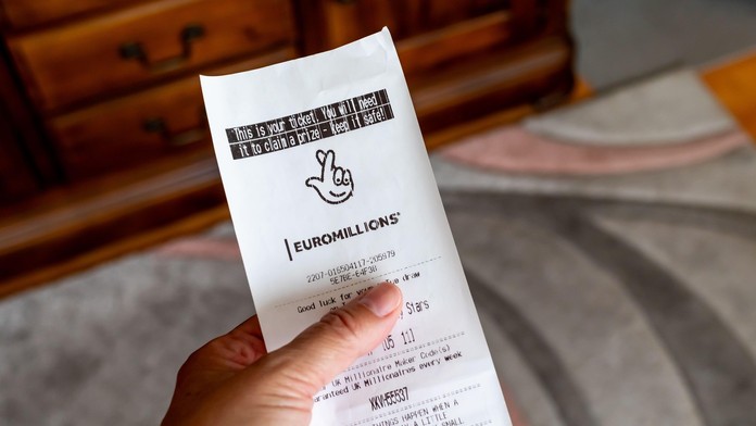 V lotérii Euromillions padol najvyšší jackpot v histórii. Zverejnili, z ktorej krajiny pochádza výherca