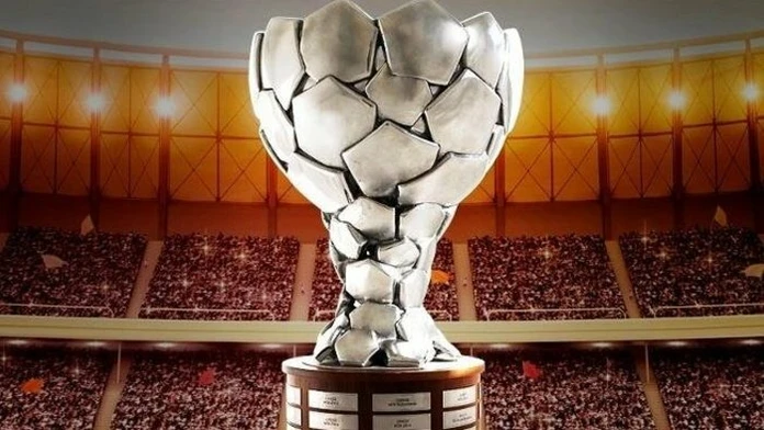 Trofej pre víťaza Fortuna Ligy.