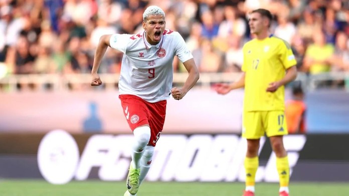 Rozhodnutie prišlo až v závere. Dáni zdolali Ukrajinu po otočke v poslednej desaťminútovke