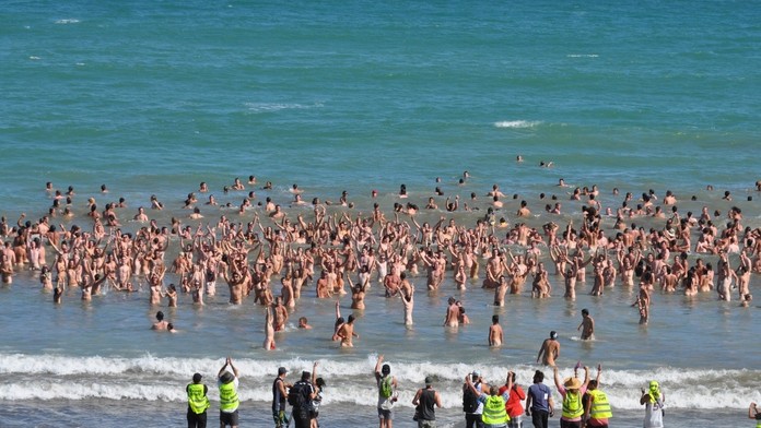 Naháči vytvorili rekord v kúpaní