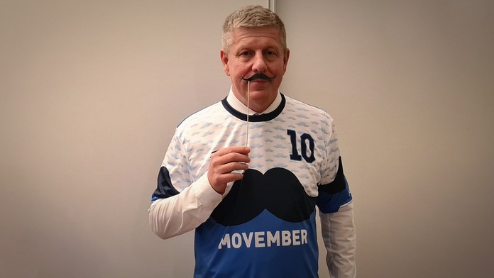 Kampaň Movember vyzýva mužov, aby nevynechali urologické prehliadky. Podporil ju aj Lengvarský