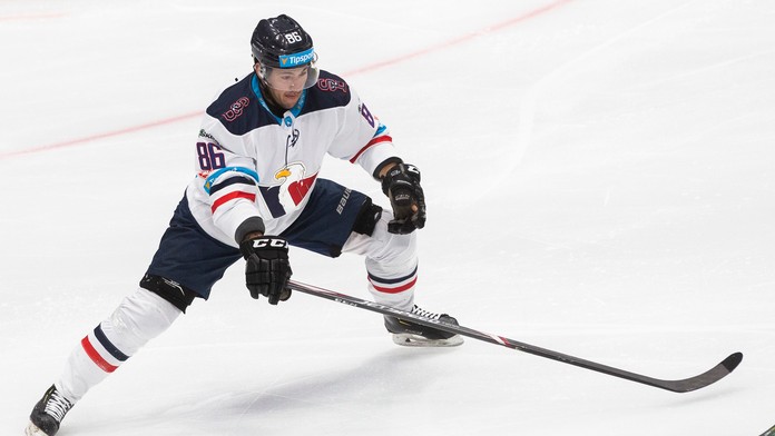 Zľava Martin Štajnoch a Roman Žitný zo Slovana pred duelom proti Trenčínu.