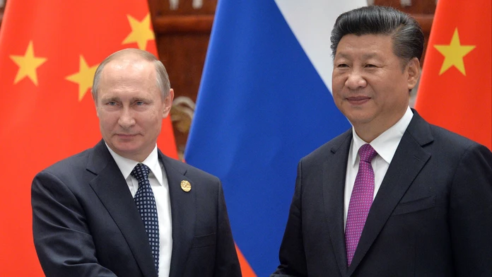 Ruský prezident Vladimir Putin a čínsky prezident Si Ťin-pching.