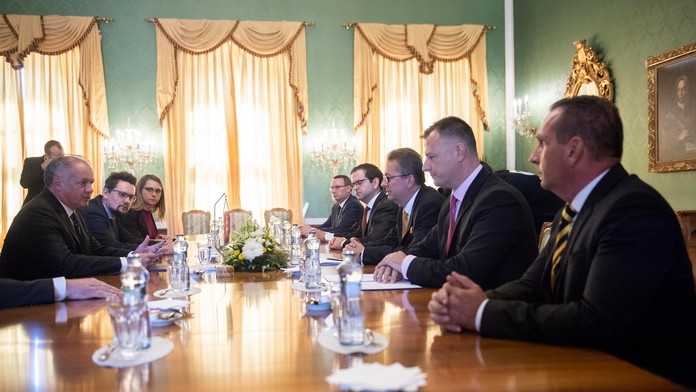 Kiska prijal predstaviteľov koaličných strán.