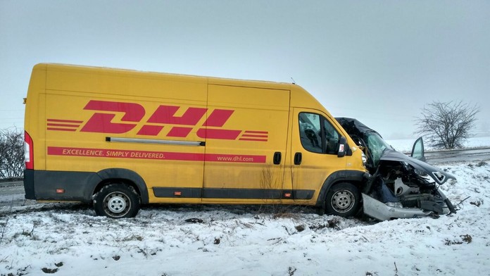 Hasiči našli pozostatky ženského tela.