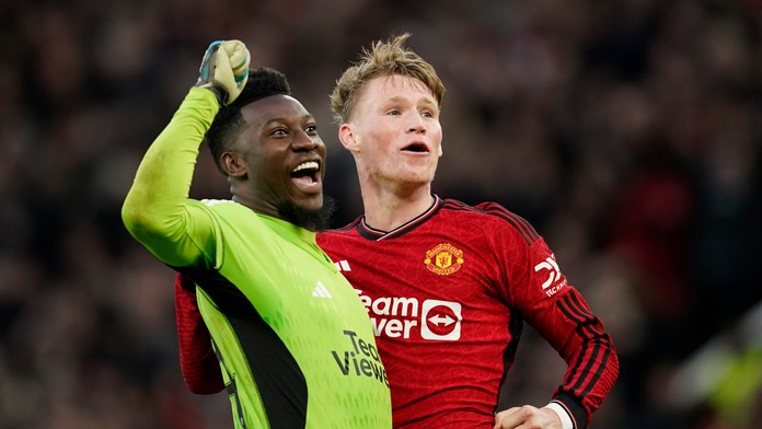 FA Cup: Manchester United sa po vyrovnanom priebehu teší z postupu. Do semifinále sa prebojovala aj Chelsea