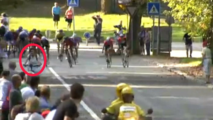 d141ab50-3f21-11e4-a762-f9b4b4156755_Cycling-finish.jpg