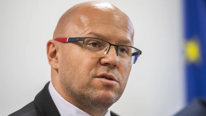 Odstavili ďalšieho elitného funkcionára polície. Šéfa NAKA nahradili v čase dovolenky
