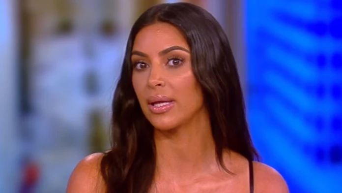 Kim Kardashian v relácii The View.