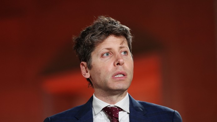 Útok na šéfa OpenAI: Na dom Sama Altmana hodili Molotovov koktail