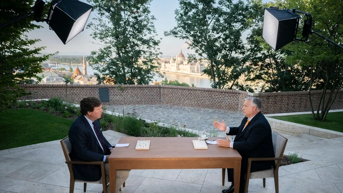 Orbán v rozhovore s Carlsonom: Trump môže zachrániť Západ, ba aj celé ľudstvo