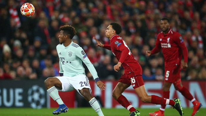 Tomáš Tatar z Montrealu strieľa gól proti Columbusu.