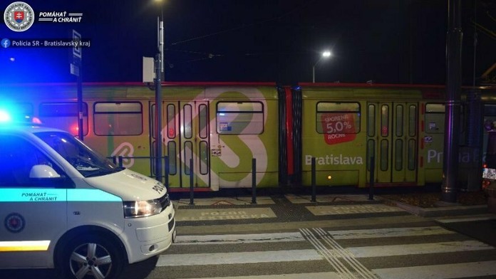 Dôchodkyňa neprežila nehodu s električkou.