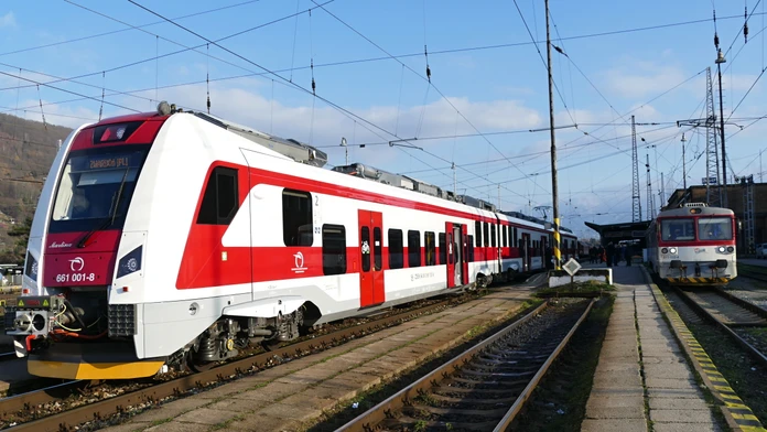 Vlaky na západe Slovenska čakajú veľké výluky: Niektoré spoje zrušia