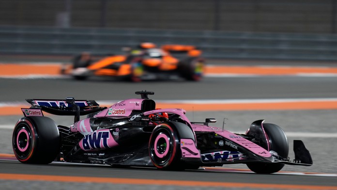 Alpine urobí pred poslednými pretekmi sezóny zmenu. Ocona nahradí rezervný jazdec, ktorého čaká premiéra v F1