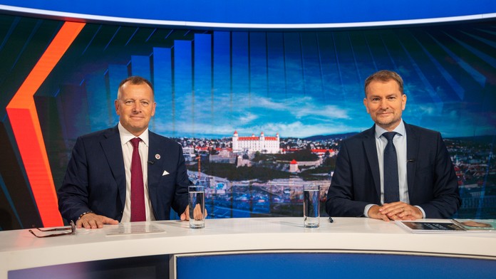 Vysokoškoláci vyzývajú Kollára, Matoviča aj Danka, aby sa vzdali svojich vysokoškolských titulov