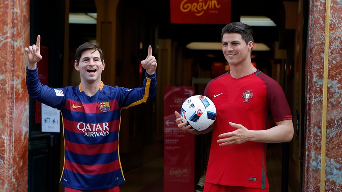 Voskové figuríny s podobizňami Cristiana Ronalda a Lionela Messiho