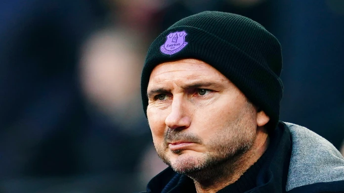 Po roku končí. Everton odvolal trénera Franka Lamparda