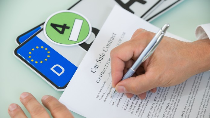 Prihlasovanie vozidla (ilustračná fotografia)