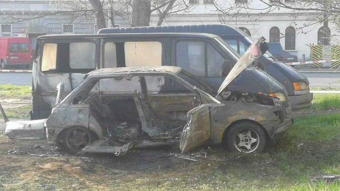 Hasiči na mieste zásahu.