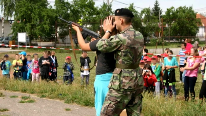 Slovenski branci na skolachweb_jpg_bez_watermarku_1.jpg