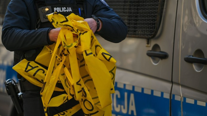 Poľsko je v šoku. V triedičke odpadu našli mŕtveho novorodenca