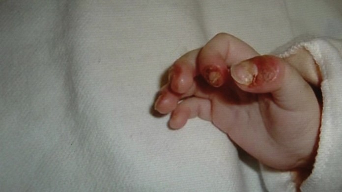 Mail s dieťaťtom je hoax.