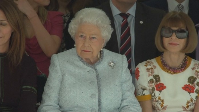 Kráľovná Alžbeta oslavuje narodeniny.