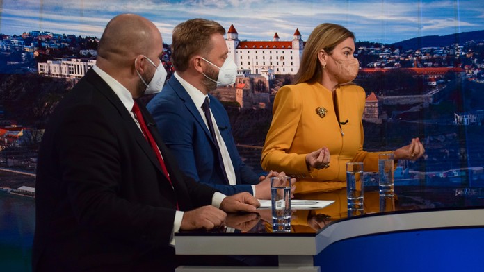 P. Pčolinský, J. Krúpa, M. Beňová v Na telo.