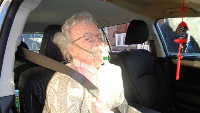 Figurína vyzerala realisticky.