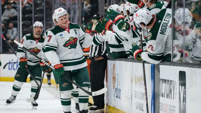 VIDEO: Trojbodový Kaprizov režíroval triumf Minnesoty, Fehérvárymu sa vôbec nedarilo